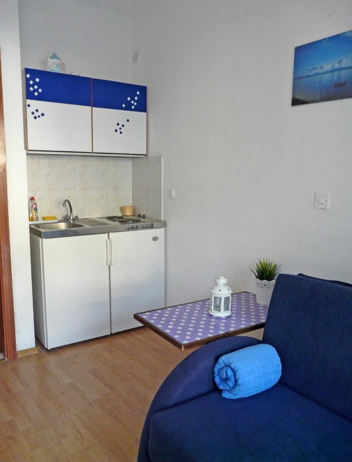 Apartments By The Sea Drvenik Donja Vala, Makarska - 6756 Eksteriør billede